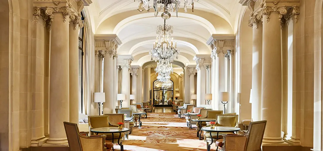 La Galerie, Hôtel Plaza Athénée Paris, France
